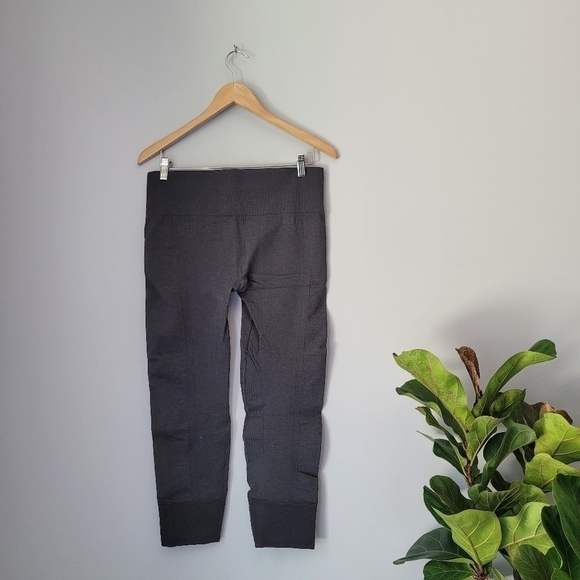 LULULEMON Ebb To Street Pant (First Release) - Picture 4 of 10